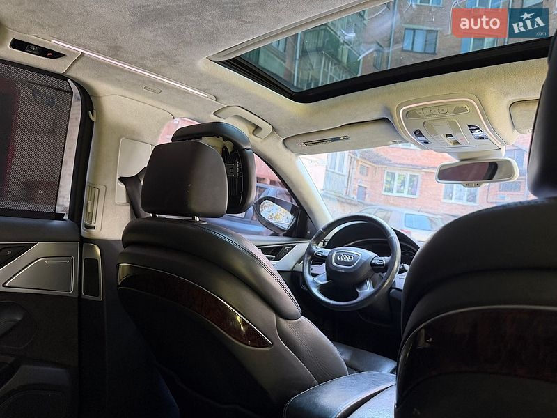 Седан Audi A8 2011 в Хмельницькому