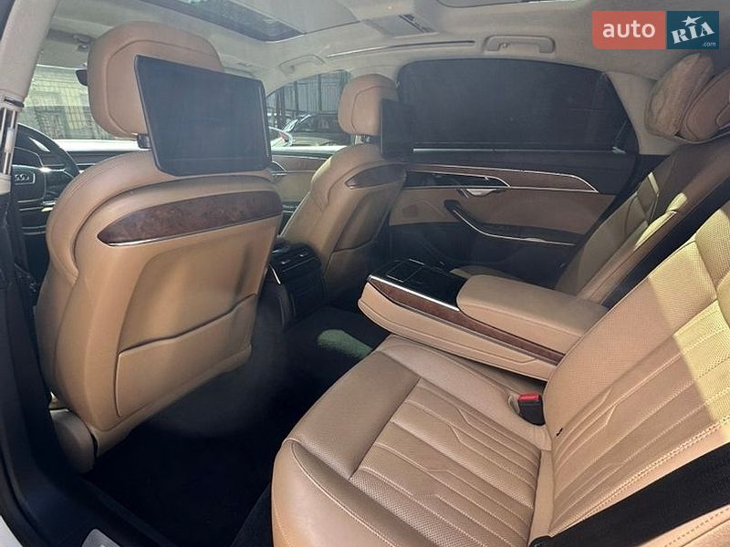 Седан Audi A8 2018 в Киеве фото 30 Седан Audi A8 2018 в Киеве