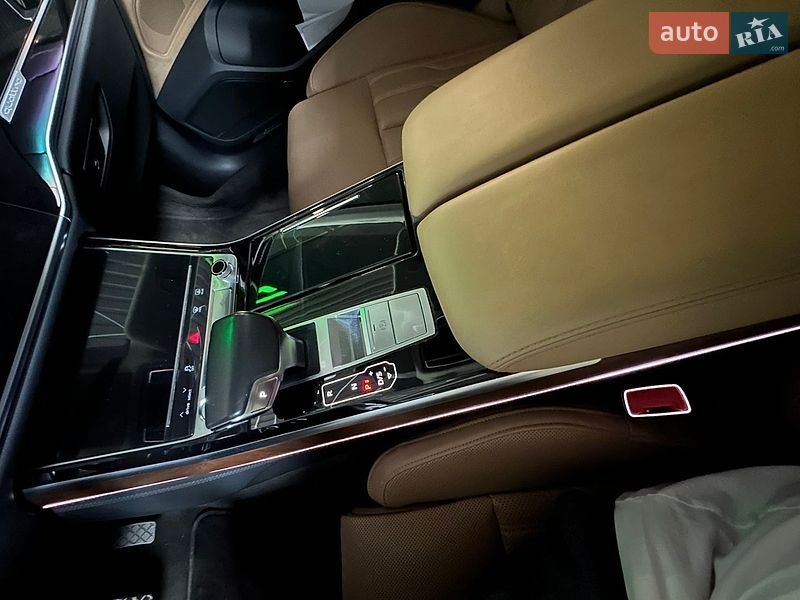 Седан Audi A8 2018 в Киеве фото 38 Седан Audi A8 2018 в Киеве