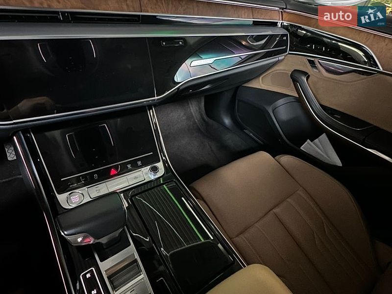 Седан Audi A8 2018 в Киеве фото 42 Седан Audi A8 2018 в Киеве