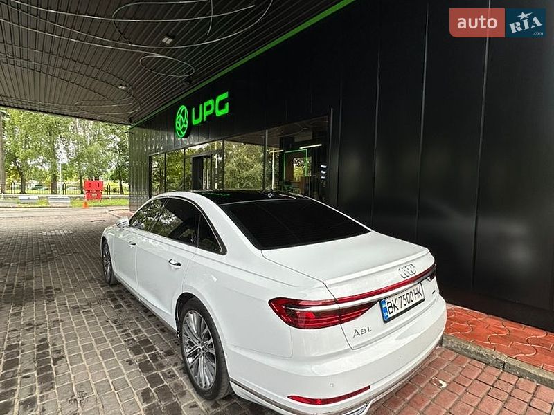 Седан Audi A8 2018 в Киеве фото 43 Седан Audi A8 2018 в Киеве