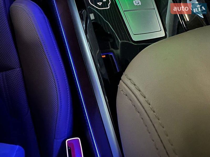 Седан Audi A8 2018 в Киеве фото 49 Седан Audi A8 2018 в Киеве