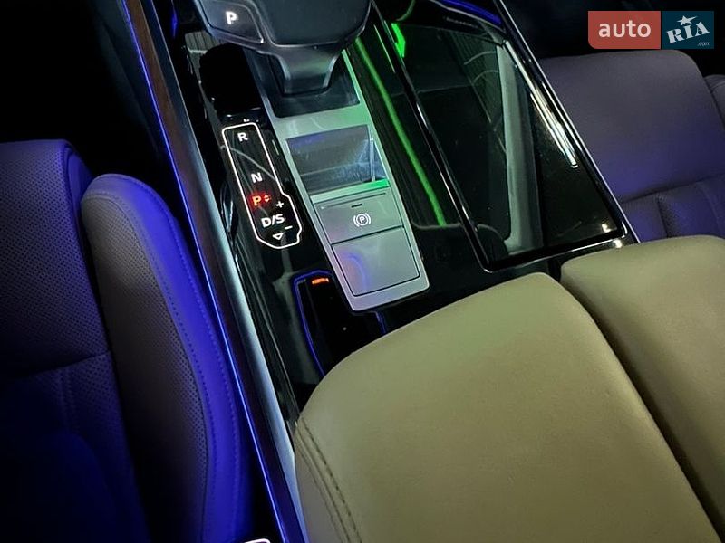 Седан Audi A8 2018 в Киеве фото 50 Седан Audi A8 2018 в Киеве