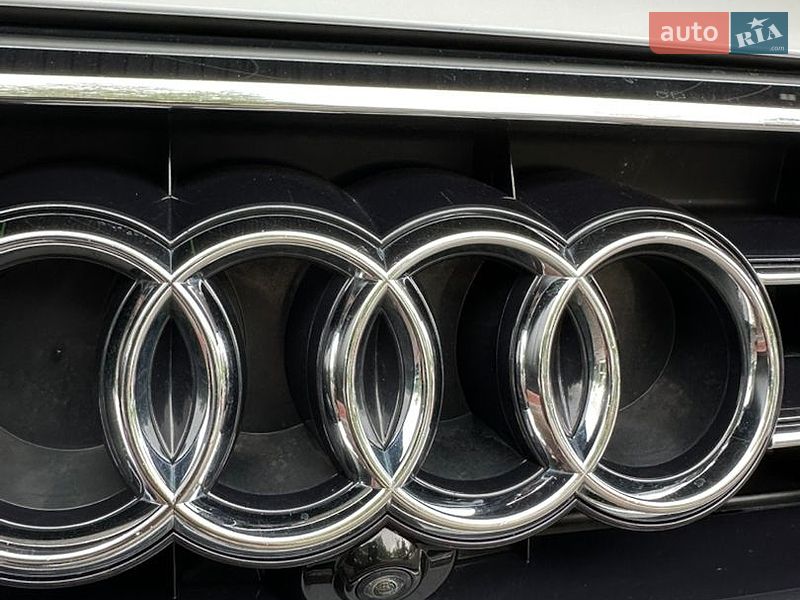 Седан Audi A8 2018 в Киеве фото 56 Седан Audi A8 2018 в Киеве