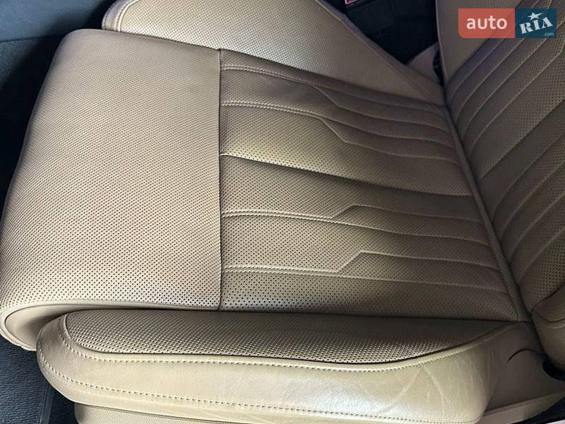 Седан Audi A8 2018 в Киеве фото 58 Седан Audi A8 2018 в Киеве