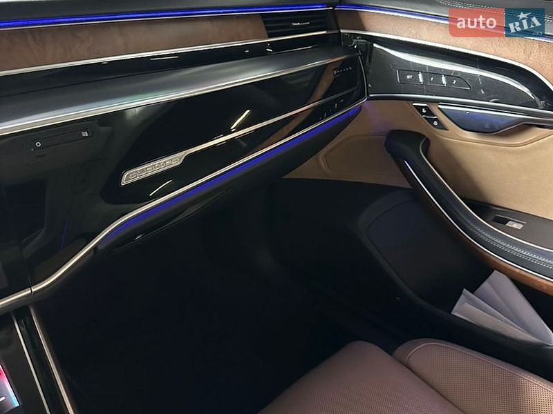 Седан Audi A8 2018 в Киеве фото 62 Седан Audi A8 2018 в Киеве