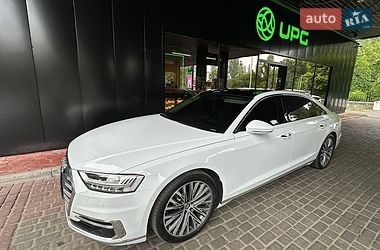 Седан Audi A8 2018 в Киеве фото Седан Audi A8 2018 в Киеве