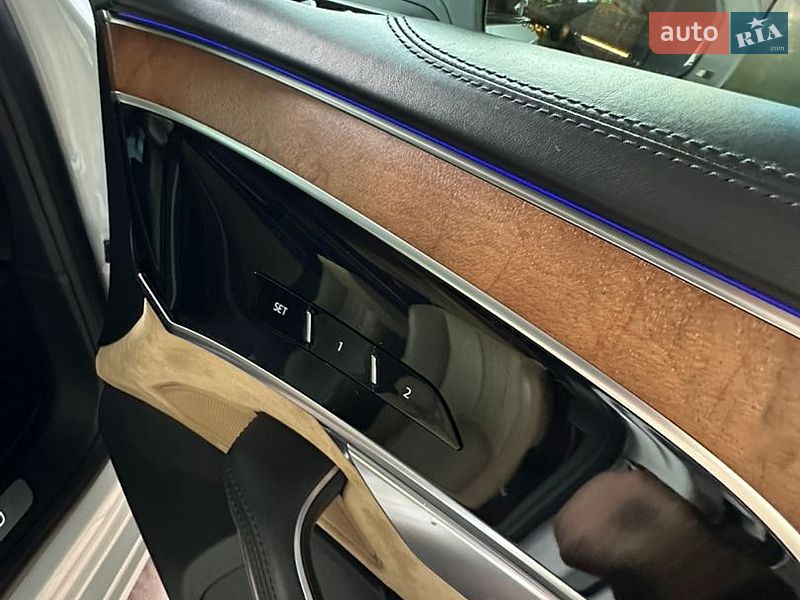 Седан Audi A8 2018 в Киеве фото 80 Седан Audi A8 2018 в Киеве
