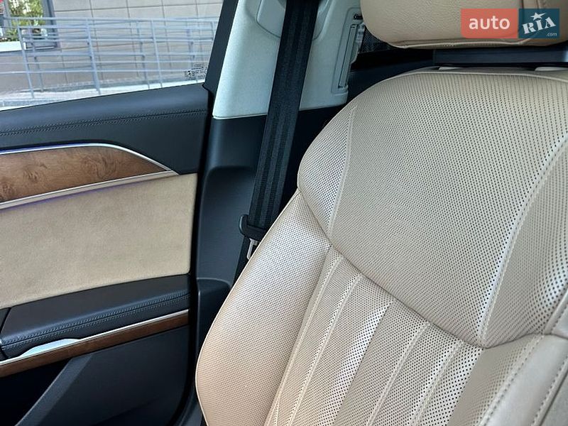 Седан Audi A8 2018 в Киеве фото 4 Седан Audi A8 2018 в Киеве