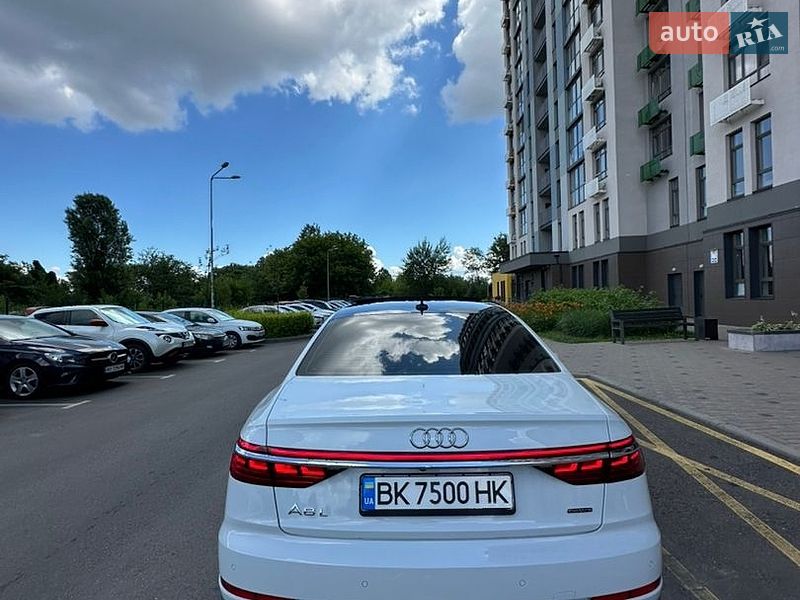 Седан Audi A8 2018 в Киеве фото 118 Седан Audi A8 2018 в Киеве
