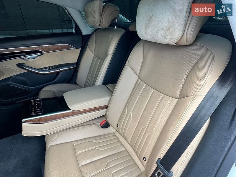 Седан Audi A8 2018 в Киеве фото 125 Седан Audi A8 2018 в Киеве