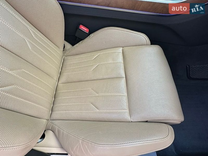 Седан Audi A8 2018 в Киеве фото 139 Седан Audi A8 2018 в Киеве