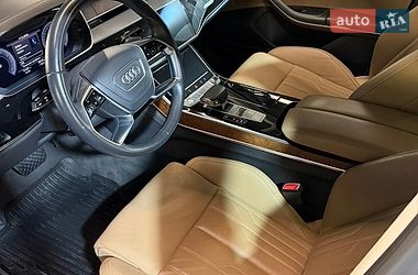 Седан Audi A8 2018 в Києві