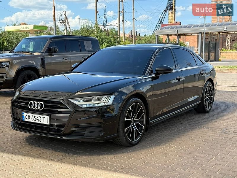 Седан Audi A8 2020 в Кривому Розі