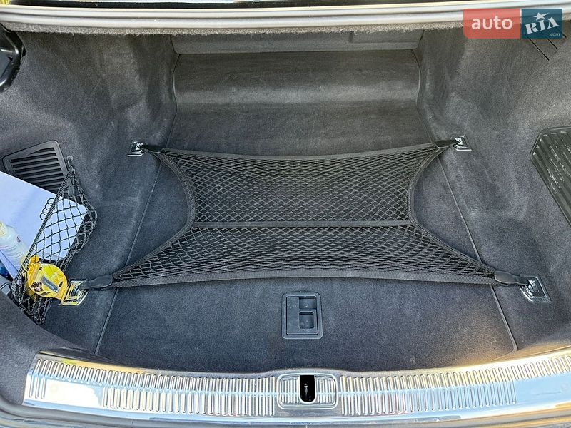 Седан Audi A8 2020 в Кривому Розі