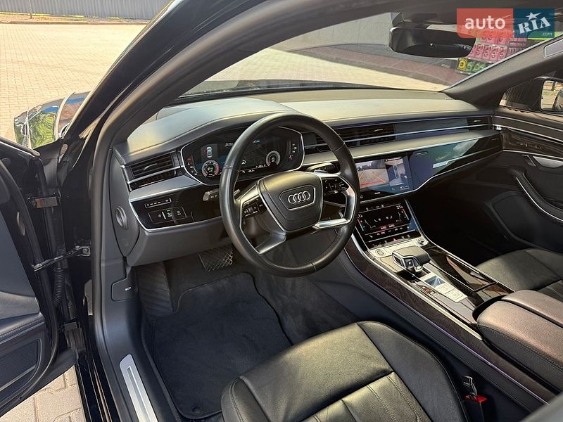 Седан Audi A8 2020 в Кривому Розі