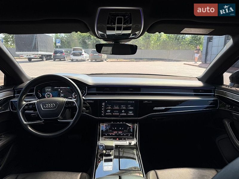 Седан Audi A8 2020 в Кривому Розі