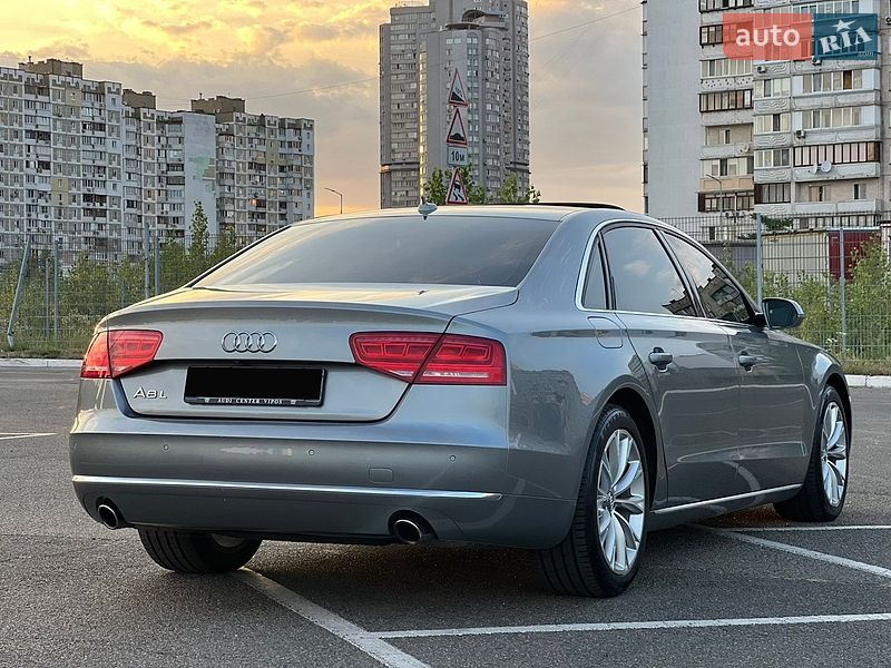 Седан Audi A8 2013 в Киеве