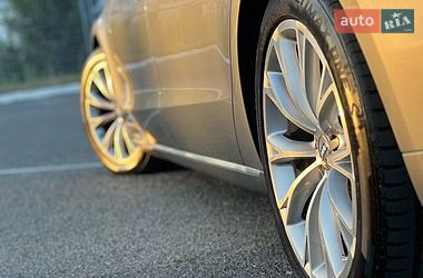 Седан Audi A8 2013 в Киеве