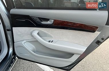 Седан Audi A8 2013 в Киеве