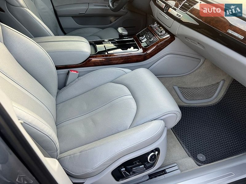 Седан Audi A8 2013 в Киеве