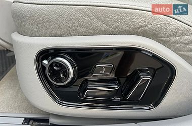 Седан Audi A8 2013 в Києві