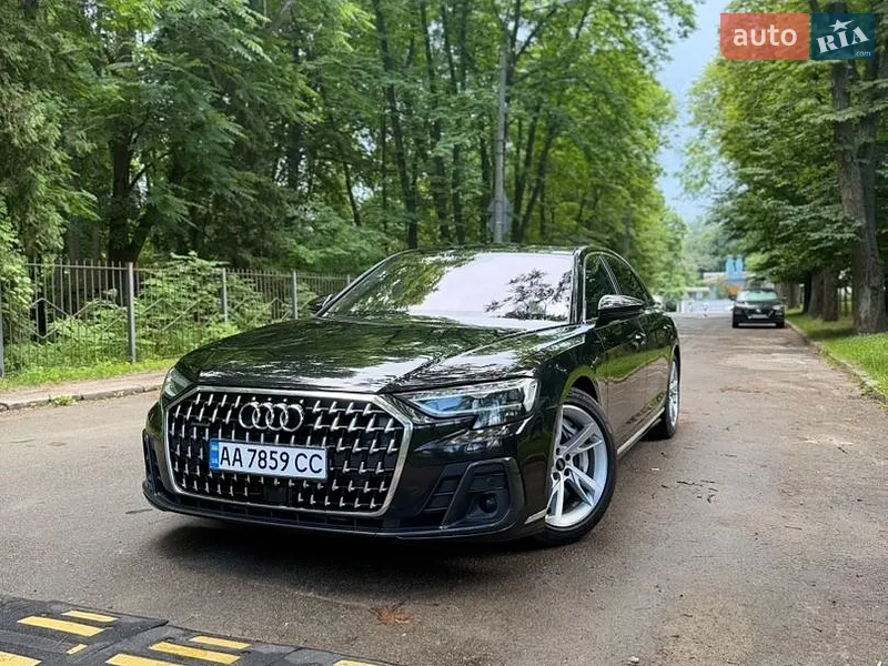 Audi A8 2022