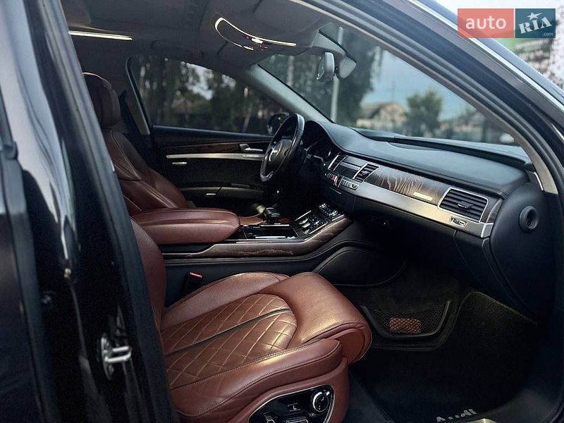 Седан Audi A8 2015 в Киеве