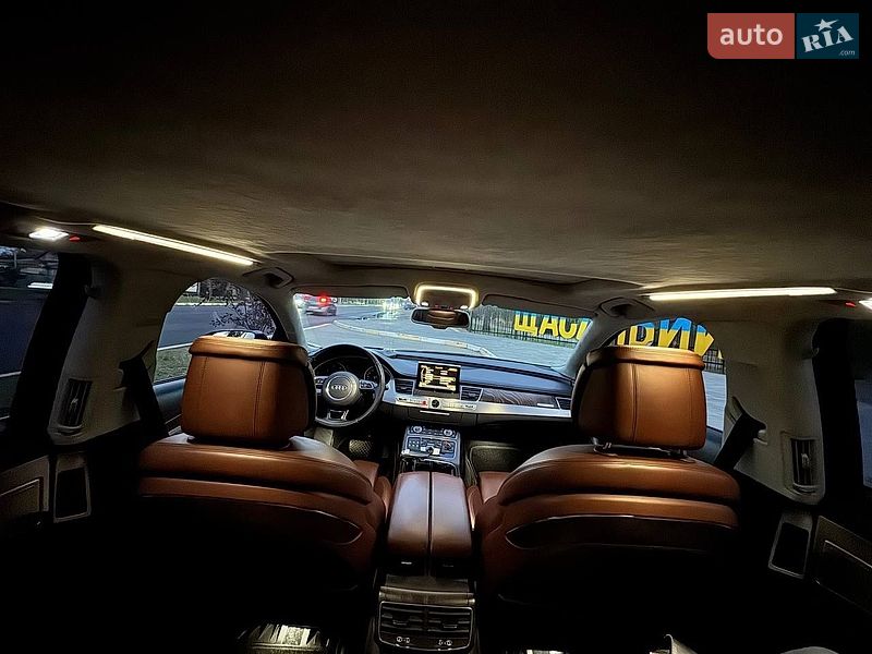 Седан Audi A8 2015 в Киеве