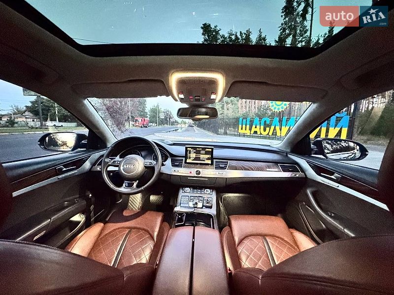 Седан Audi A8 2015 в Киеве