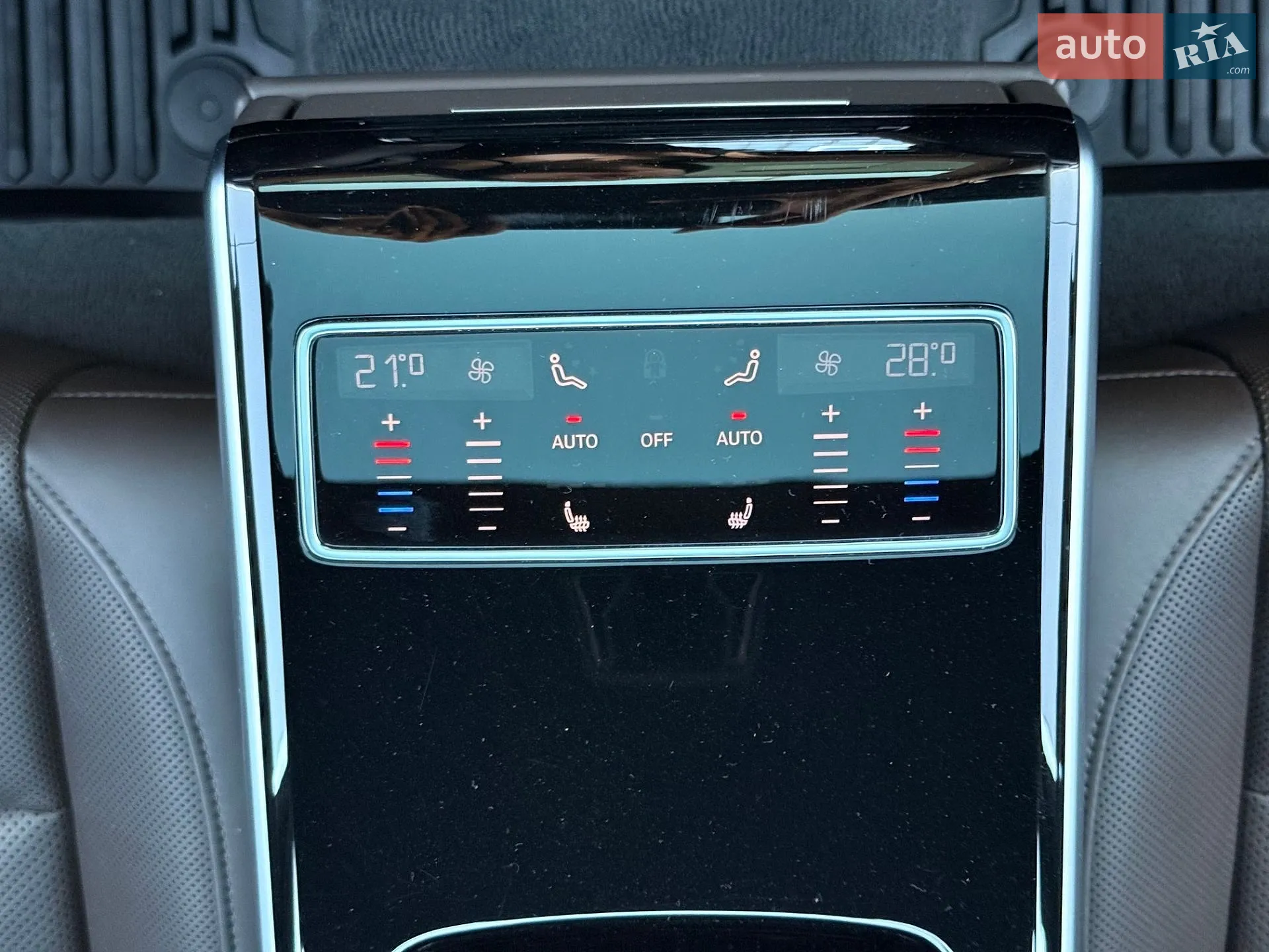 2019 Audi A8 - мініатюра 63