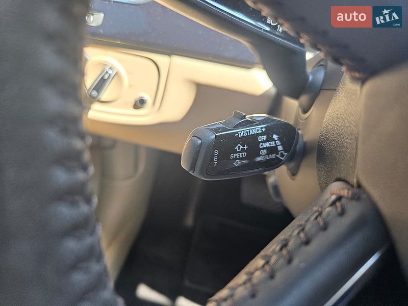 Седан Audi A8 2013 в Вінниці