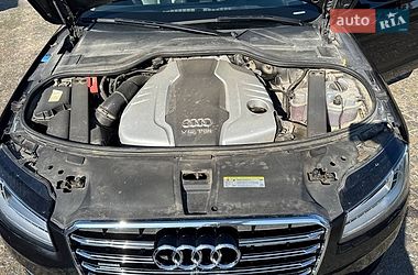 Седан Audi A8 2015 в Коломые