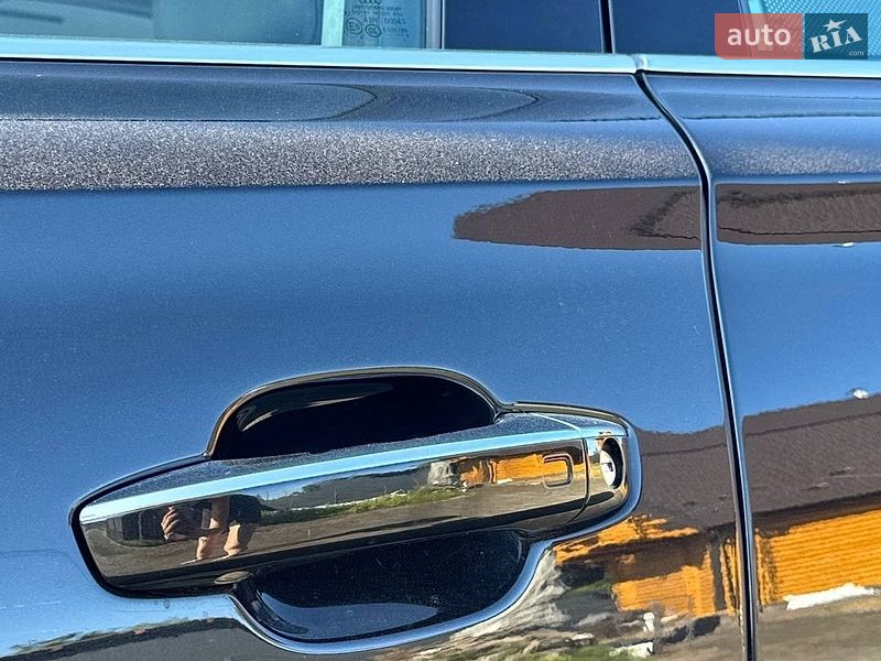 Седан Audi A8 2015 в Коломые