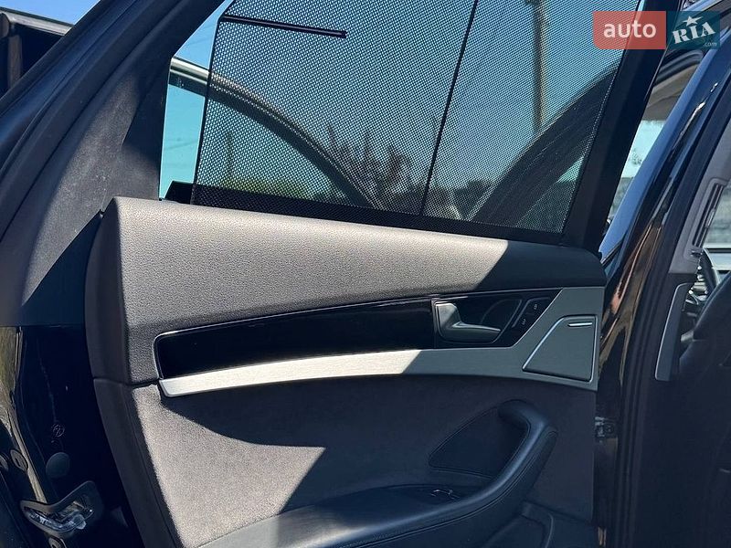 Седан Audi A8 2015 в Коломые