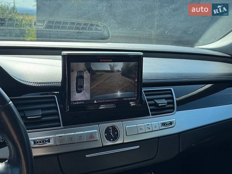 Седан Audi A8 2015 в Коломые