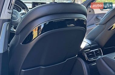 Седан Audi A8 2015 в Коломые