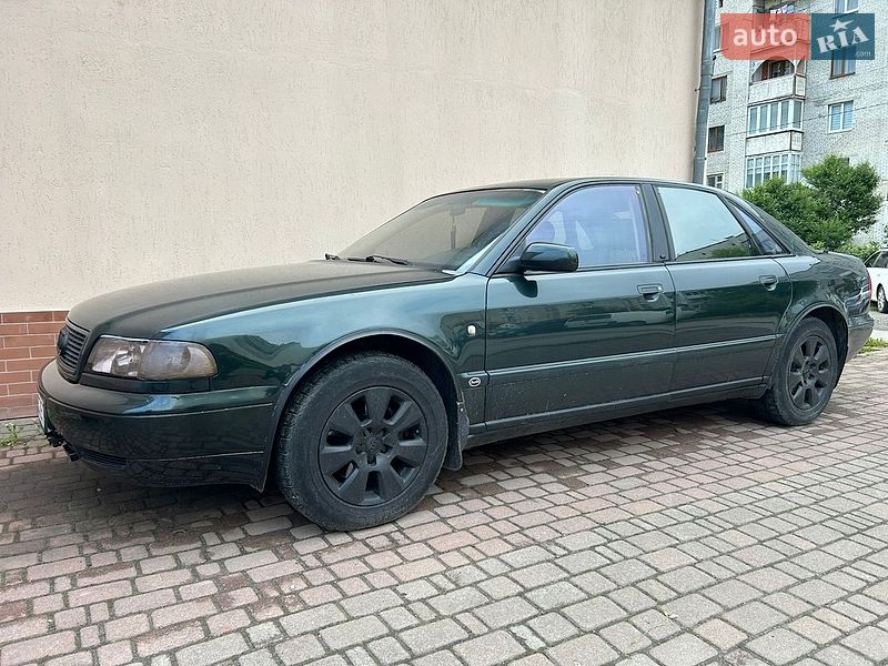 Audi A8 1996