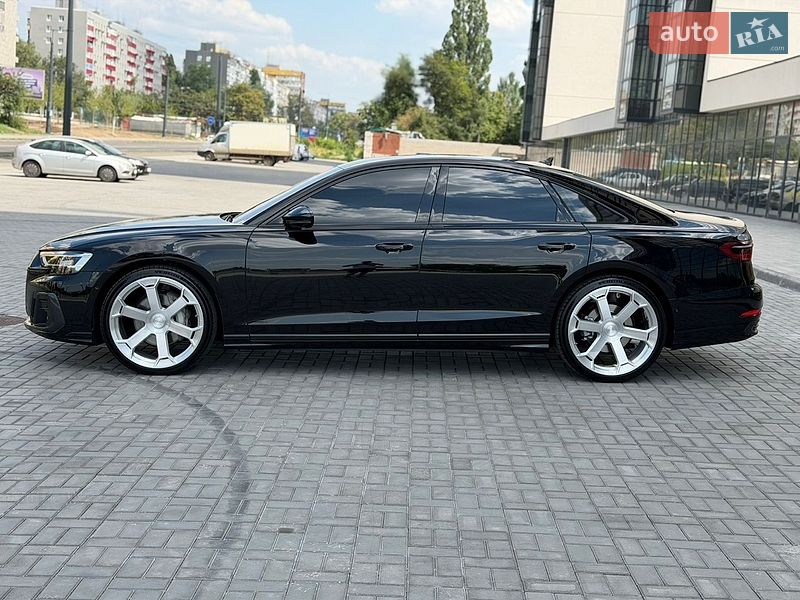 Седан Audi A8 2025 в Дніпрі фото 3 Седан Audi A8 2025 в Дніпрі