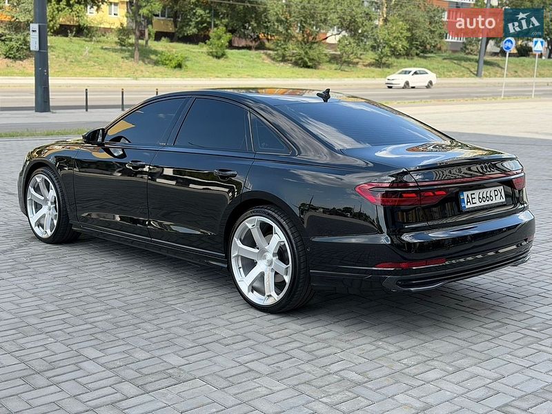 Седан Audi A8 2025 в Дніпрі фото 6 Седан Audi A8 2025 в Дніпрі