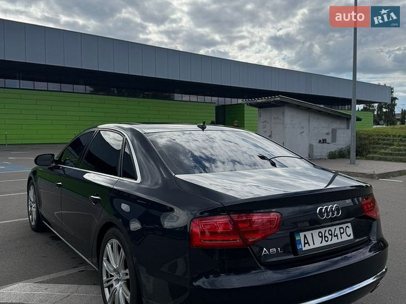 Седан Audi A8 2013 в Києві