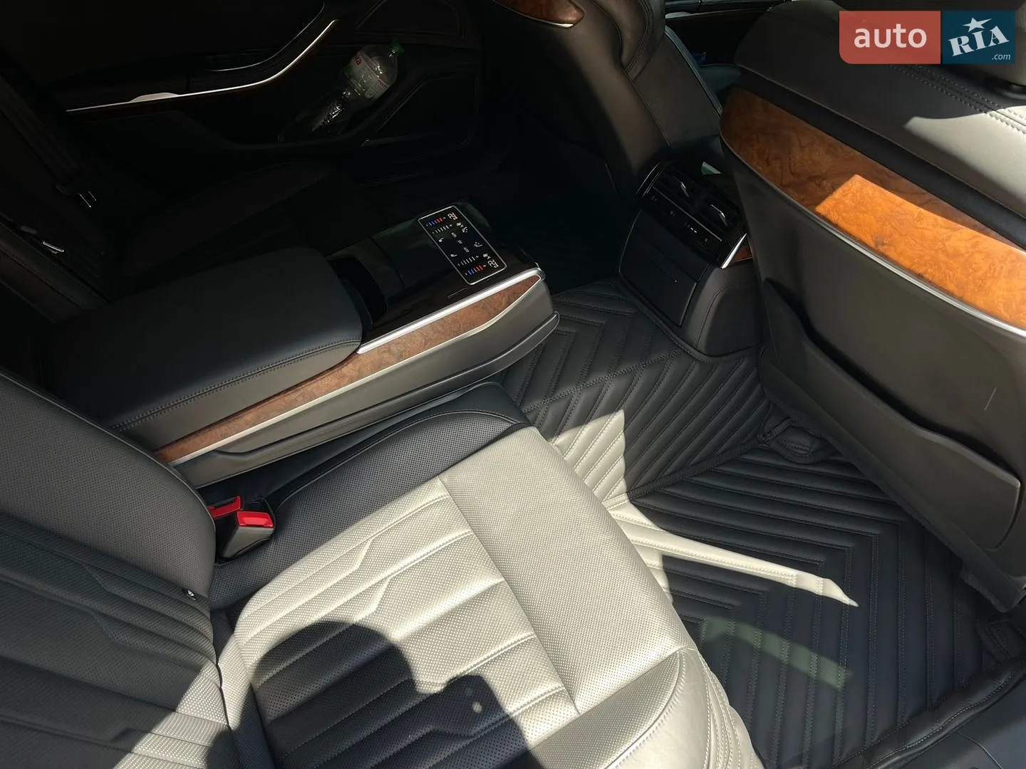 2019 Audi A8 - мініатюра 12
