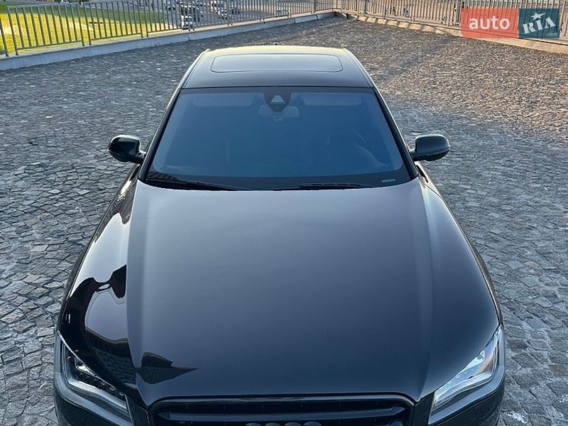 Седан Audi A8 2013 в Днепре