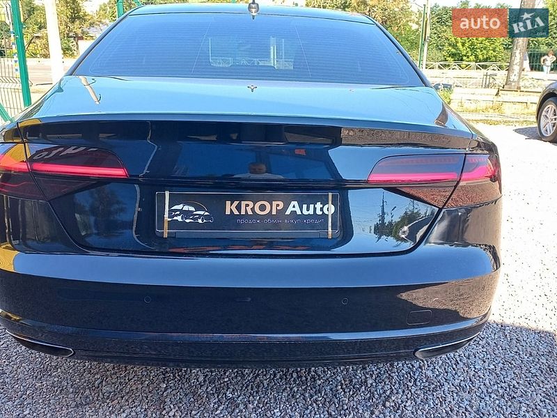 Седан Audi A8 2015 в Кропивницком