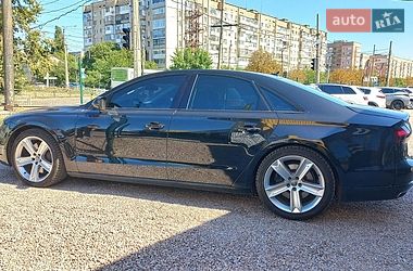Седан Audi A8 2015 в Кропивницком