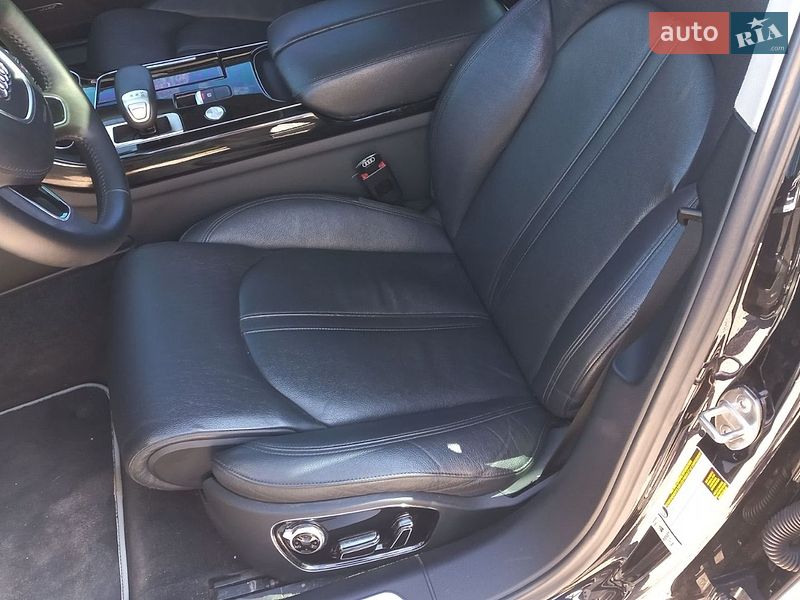 Седан Audi A8 2015 в Кропивницком