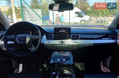 Седан Audi A8 2015 в Кропивницком