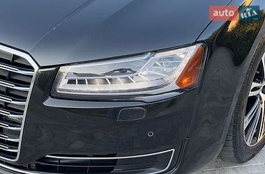 Седан Audi A8 2014 в Одесі