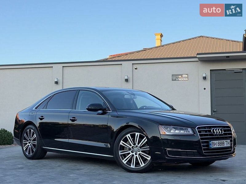 Седан Audi A8 2014 в Одесі