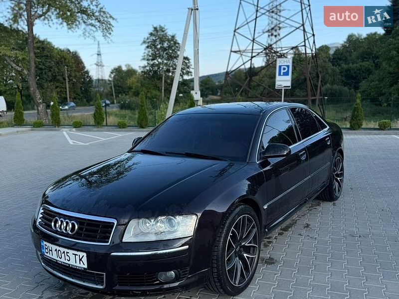 Седан Audi A8 2005 в Львові